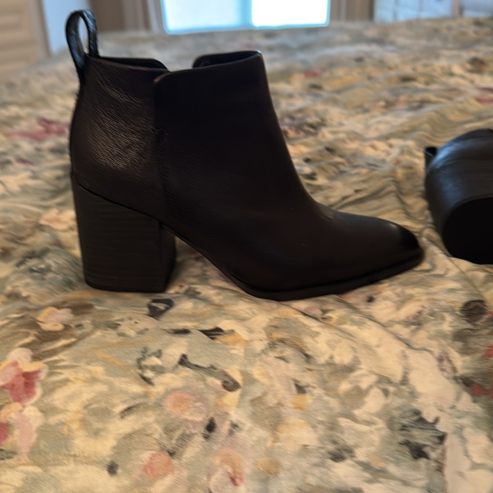 Vionic Black Ankle Booties - image 4